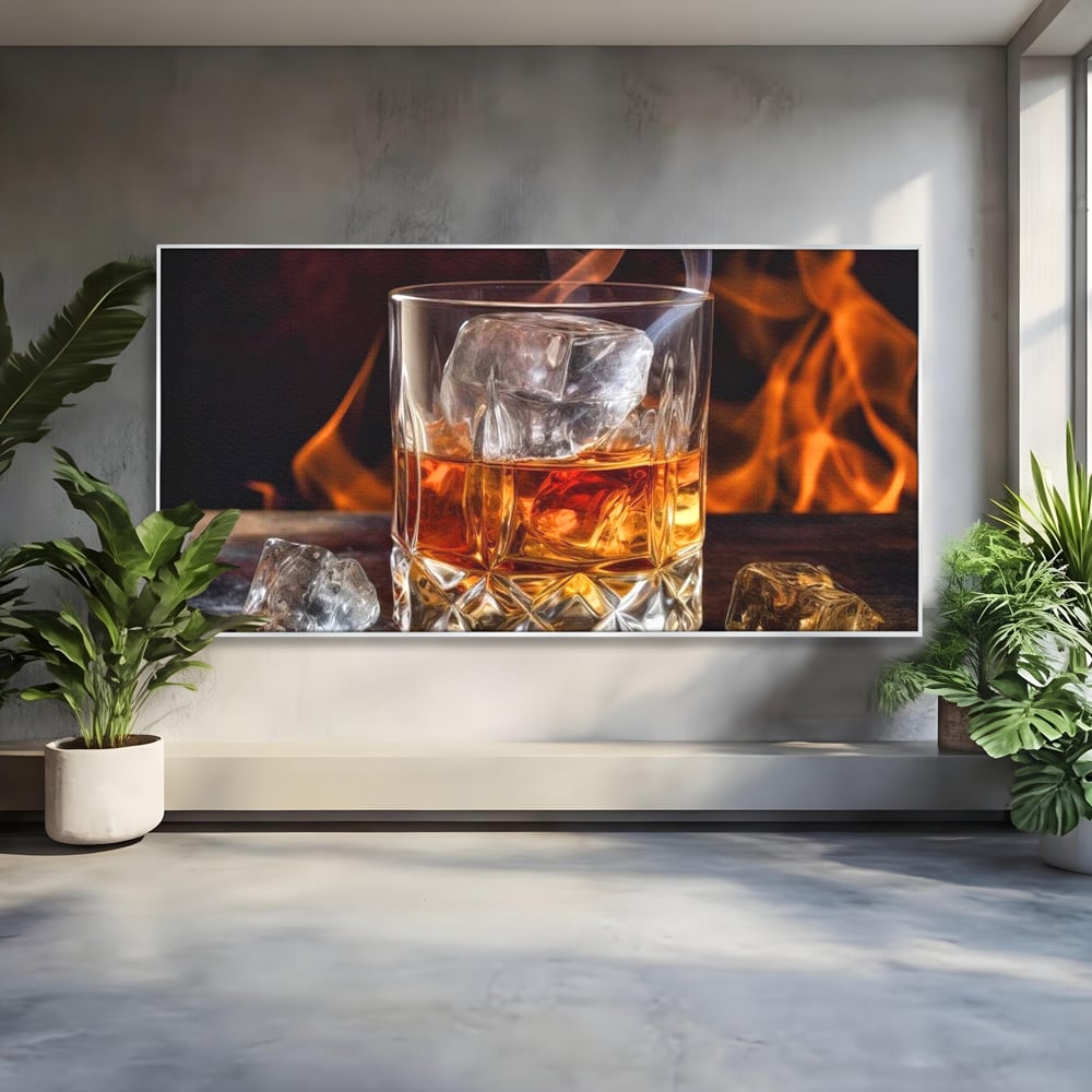 Tablou canvas cu tablou canvas cu pahar de whisky si foc, in rama de aluminiu argintiu
